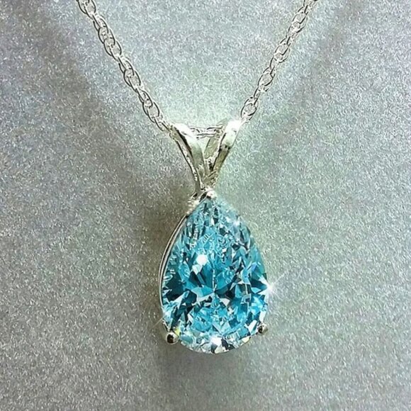 925 Silver Teardrop Shaped Pendant - Picture 2 of 4